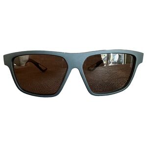 Sunlit Stylish Black Sunglasses with Brown Tint brand new with Bamboo case